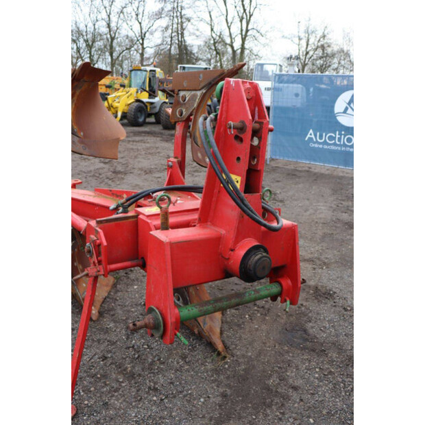 يونيا IBIS-44473906