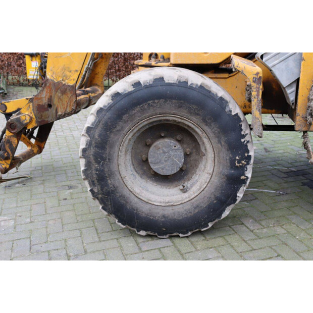 2005 Ahlmann AZ85t-44473930