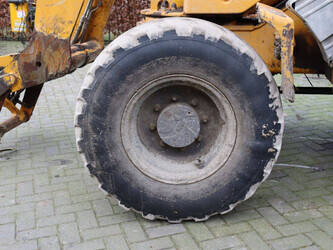 2005-ahlmann-az85t-44473930