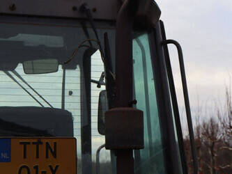 2005-ahlmann-az85t-44473938