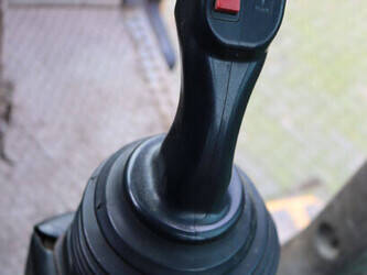 2005-ahlmann-az85t-44473945