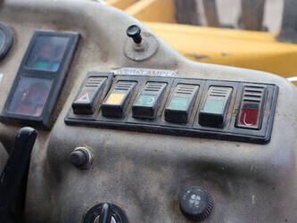 2005-ahlmann-az85t-44473949