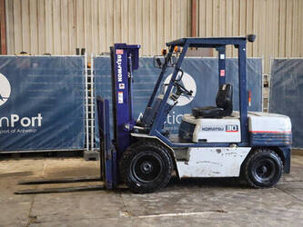 صورة ل كوماتسو FD30-11 للبيع في بلجيكا