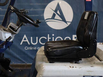 komatsu-fd30-11-44474063