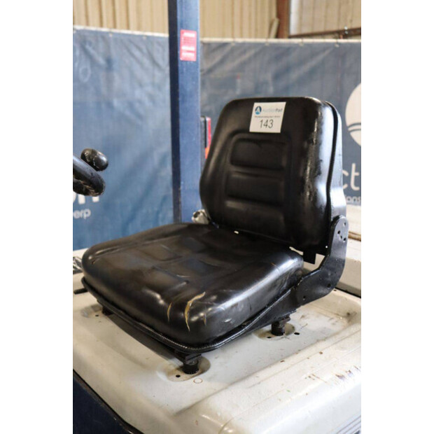 Komatsu FD30-11-44474064