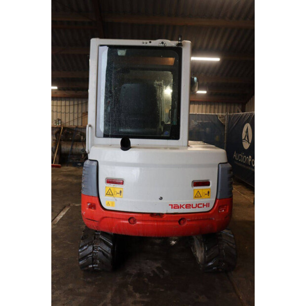 2011 تاكوتشي TB235-44474084