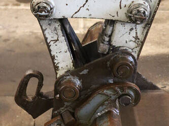 2011-takeuchi-tb235-1397491-44474094