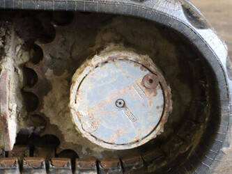 2011-takeuchi-tb235-1397491-44474103