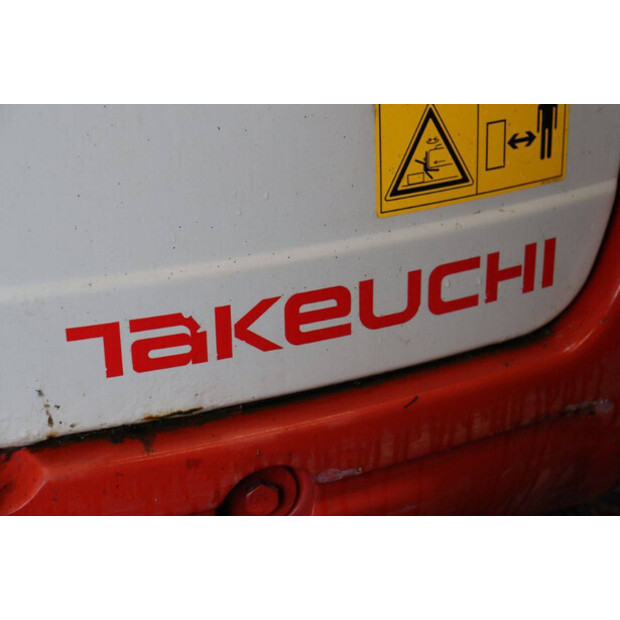 2011 تاكوتشي TB235-44474106