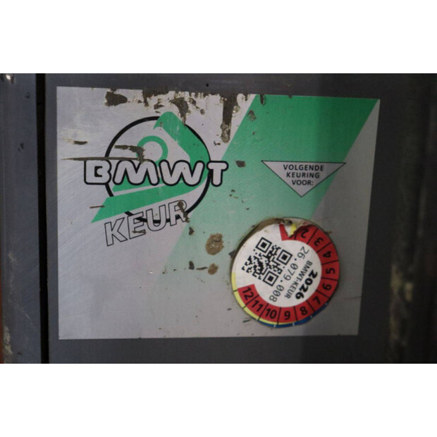 2011 تاكوتشي TB235-44474110