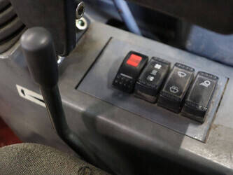 2011-takeuchi-tb235-1397491-44474113