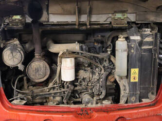 2011-takeuchi-tb235-1397491-44474123