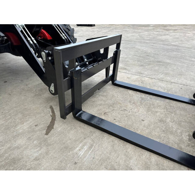 2025 وولف WL825-44474282