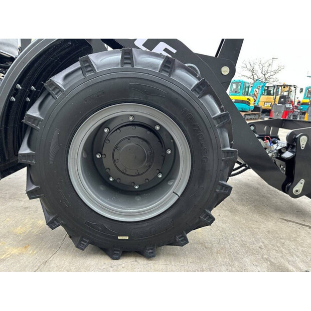 2025 وولف WL825-44474295