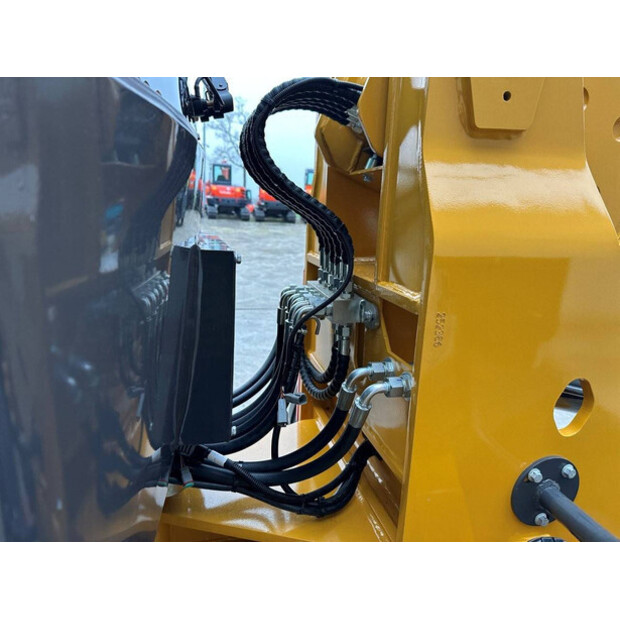 2025 وولف WL816T-44474335