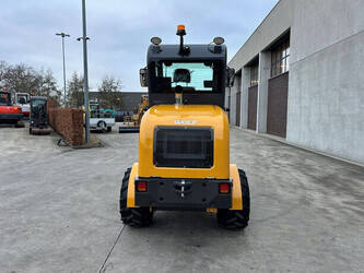 2024-wolf-mini-780t-1397498-44474415