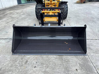 2024-wolf-mini-780t-1397498-44474419