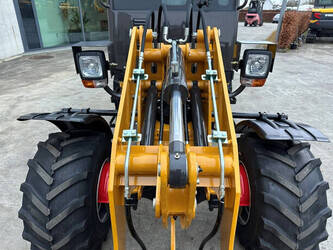 2024-wolf-mini-780t-1397498-44474425