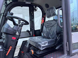 2024-wolf-mini-780t-1397498-44474445