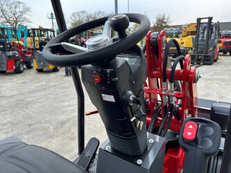 2025-wolf-mini-750-1397499-44474489