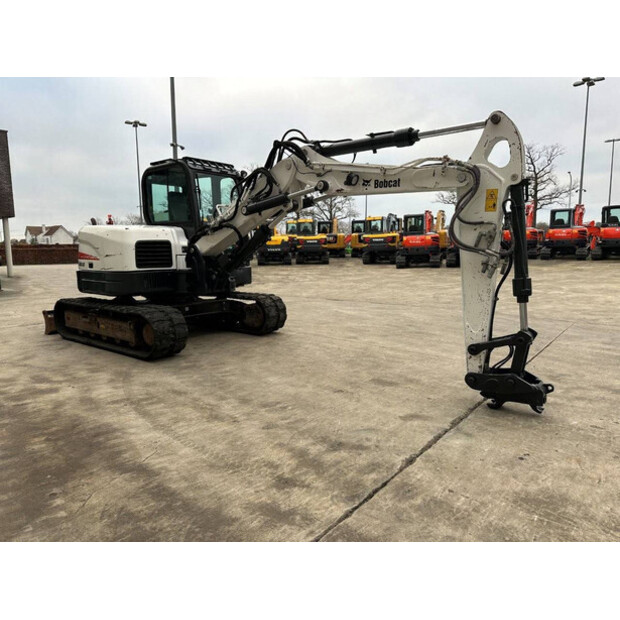 2018 بوبكات E85-44474606