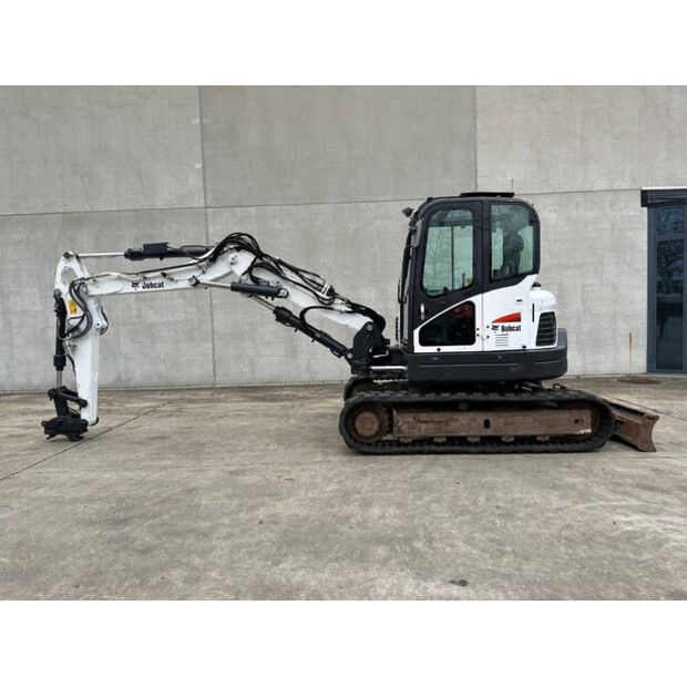 2018 بوبكات E85-44474610