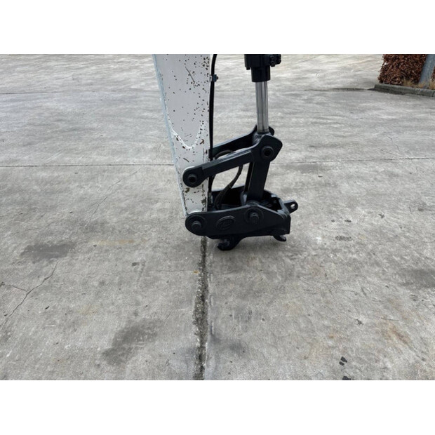 2018 بوبكات E85-44474613