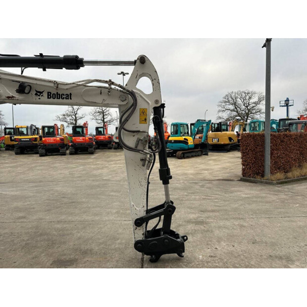 2018 بوبكات E85-44474615