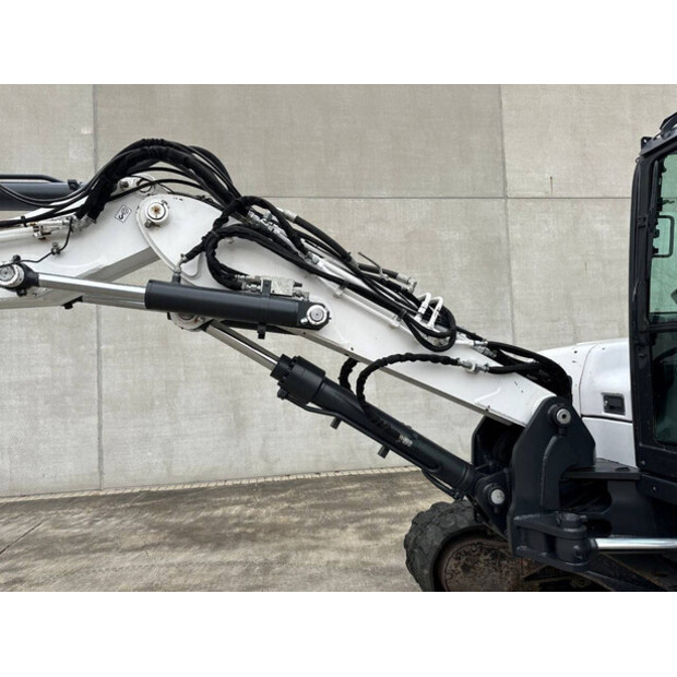 2018 بوبكات E85-44474618