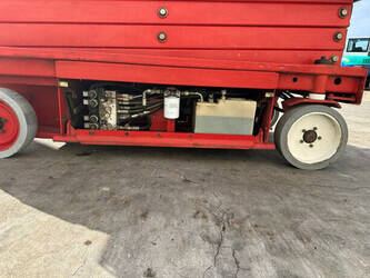 2002-jlg-2646-1397512-44474885