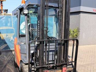 2012-toyota-02-8fdf30-1397534-44475257