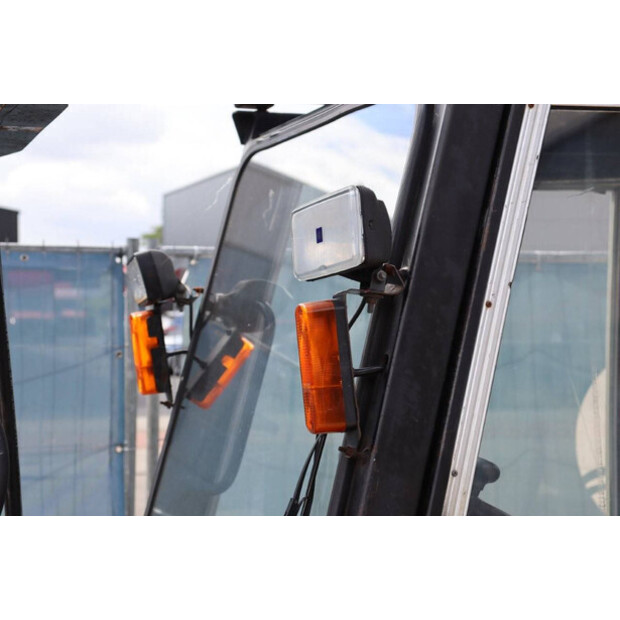 2001 كاتربيلر DP35K-44475408