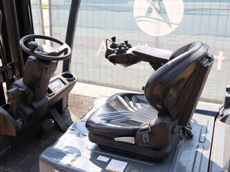 2013-toyota-8fbet18-1397542-44475560