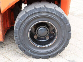 2017-toyota-8fbm20t-1397543-44475584