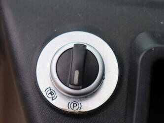 2017-toyota-8fbm20t-1397543-44475596