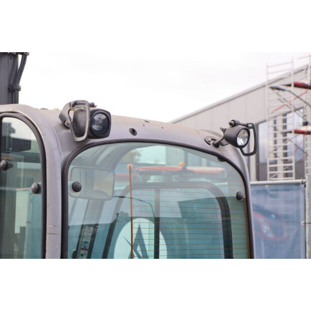 2017 Still RX20-20-44475694