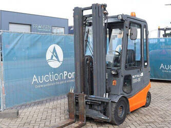 2000-still-r60-25-1397547-44475722