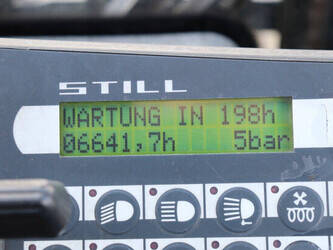 2000-still-r60-25-1397547-44475735