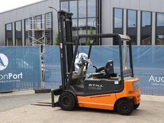 2002-still-r60-30-1397548-44475743