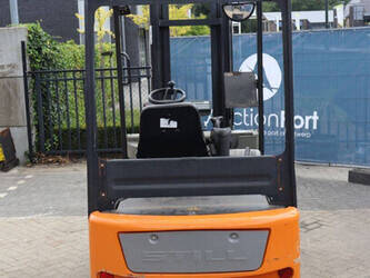 2002-still-r60-30-1397548-44475745