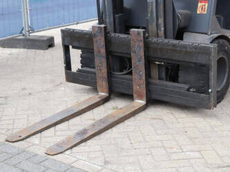 2002-still-r60-30-1397548-44475750