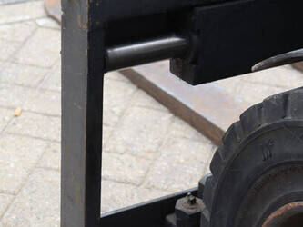 2002-still-r60-30-1397548-44475752