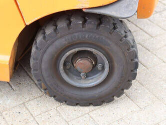 2002-still-r60-30-1397548-44475754