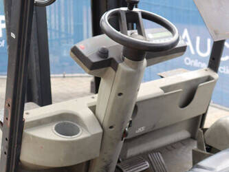 2002-still-r60-30-1397548-44475762