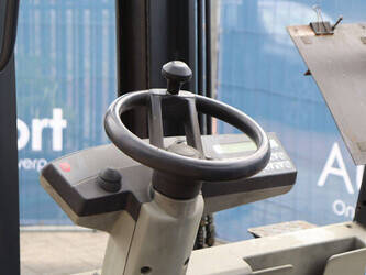 2002-still-r60-30-1397548-44475763