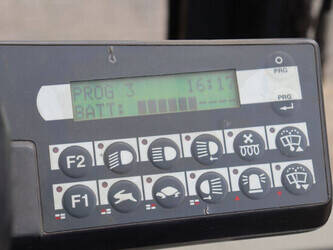 2002-still-r60-30-1397548-44475766