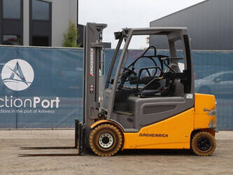 Image for FORKLIFTS 2016 Jungheinrich EFG 425S