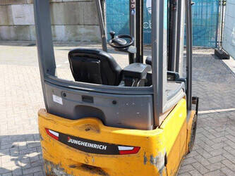 2016-jungheinrich-efg215-1397551-44475841