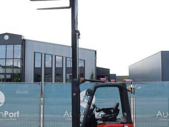 2014-linde-e16-01-1397554-44475962