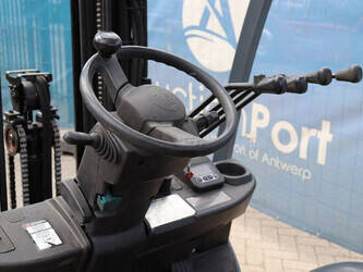 2008-toyota-02-8fgf18-1397558-44476086